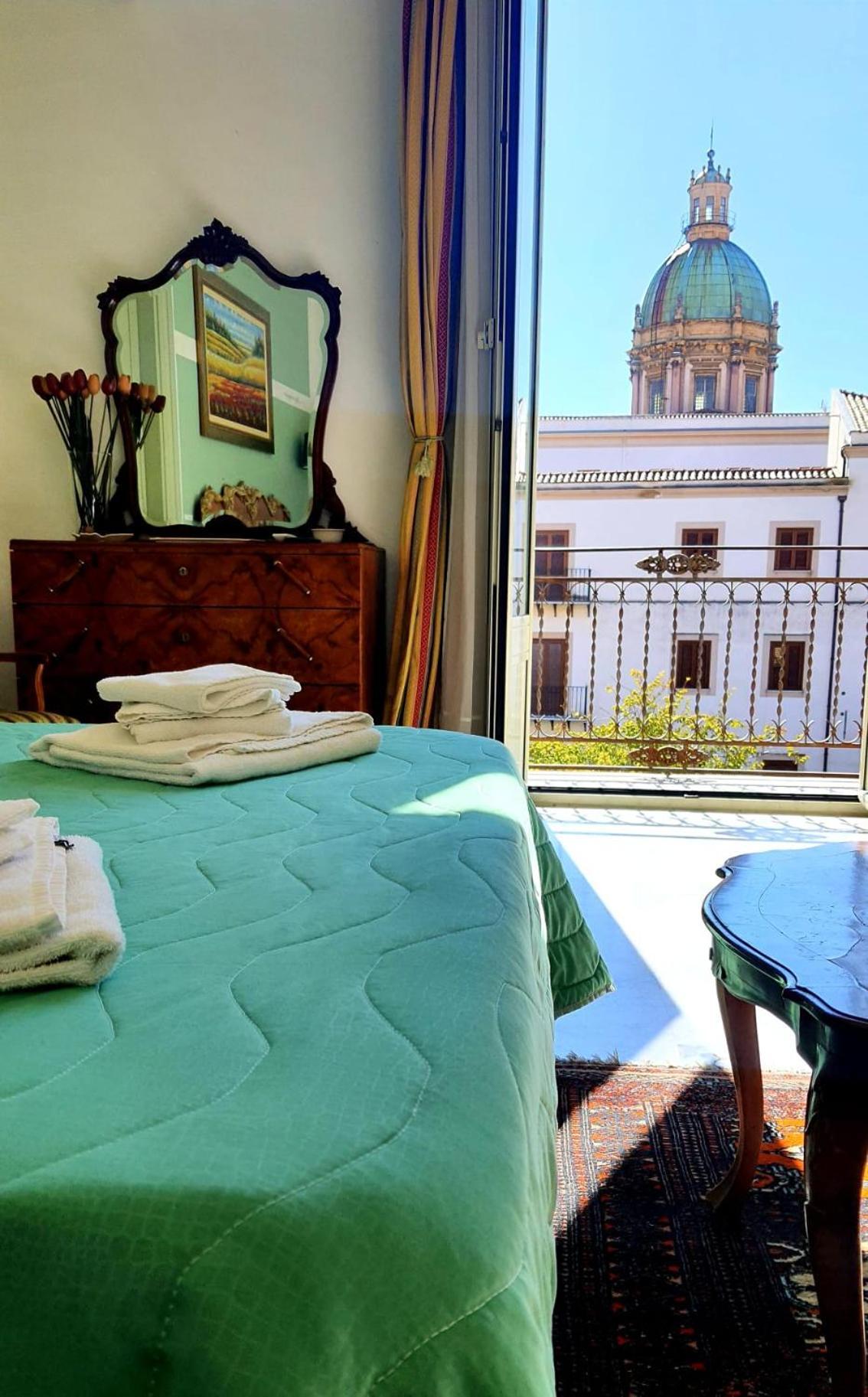 팔레르모 Cavour Il Conte Camillo B&B 객실 사진